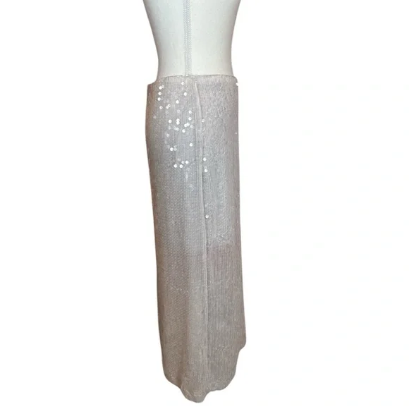 BAR lll NWT Elegant Silver Sequin Skirt - Picture 3 of 8